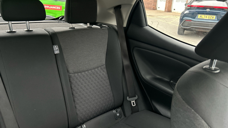 Toyota Yaris 1.5 Hybrid Design 5dr CVT Hybrid Hatchback